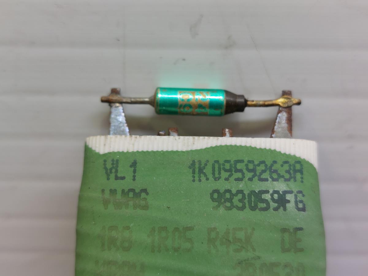 Resistência do ventilador / ventoínha VOLKSWAGEN Golf VI (5K1) Imagem-2