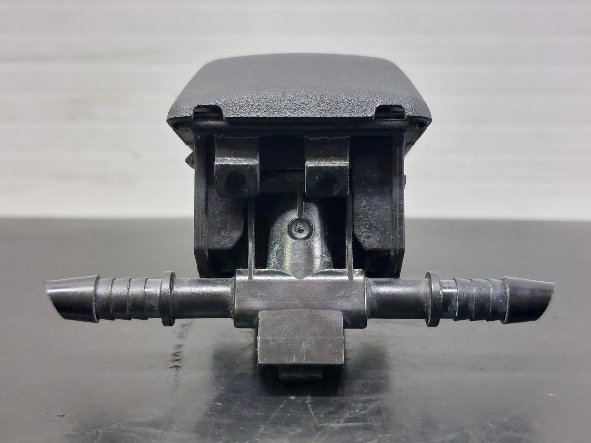 Esguicho MERCEDES-BENZ Classe E Coupé (C207) Imagem-2