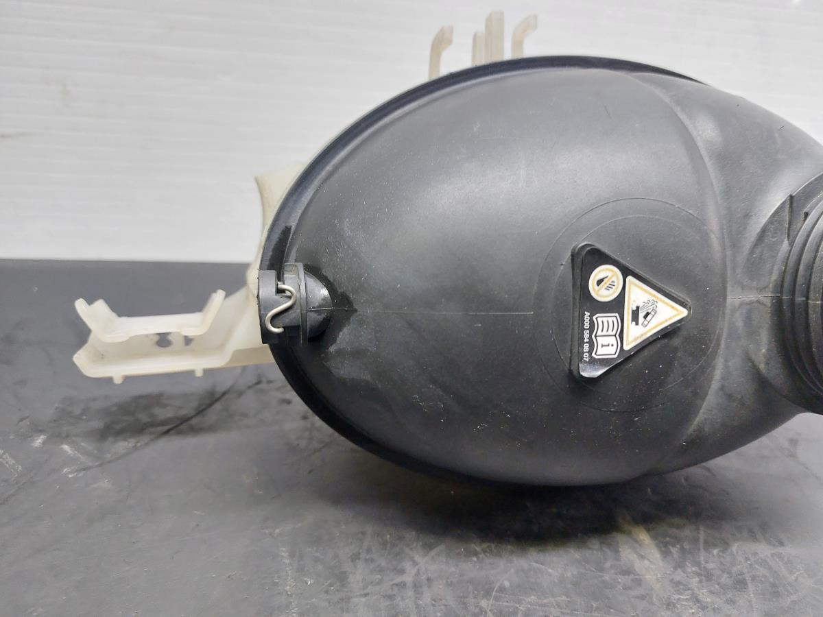 Coolant reservoir MERCEDES-BENZ Classe C (W204) Imagem-3