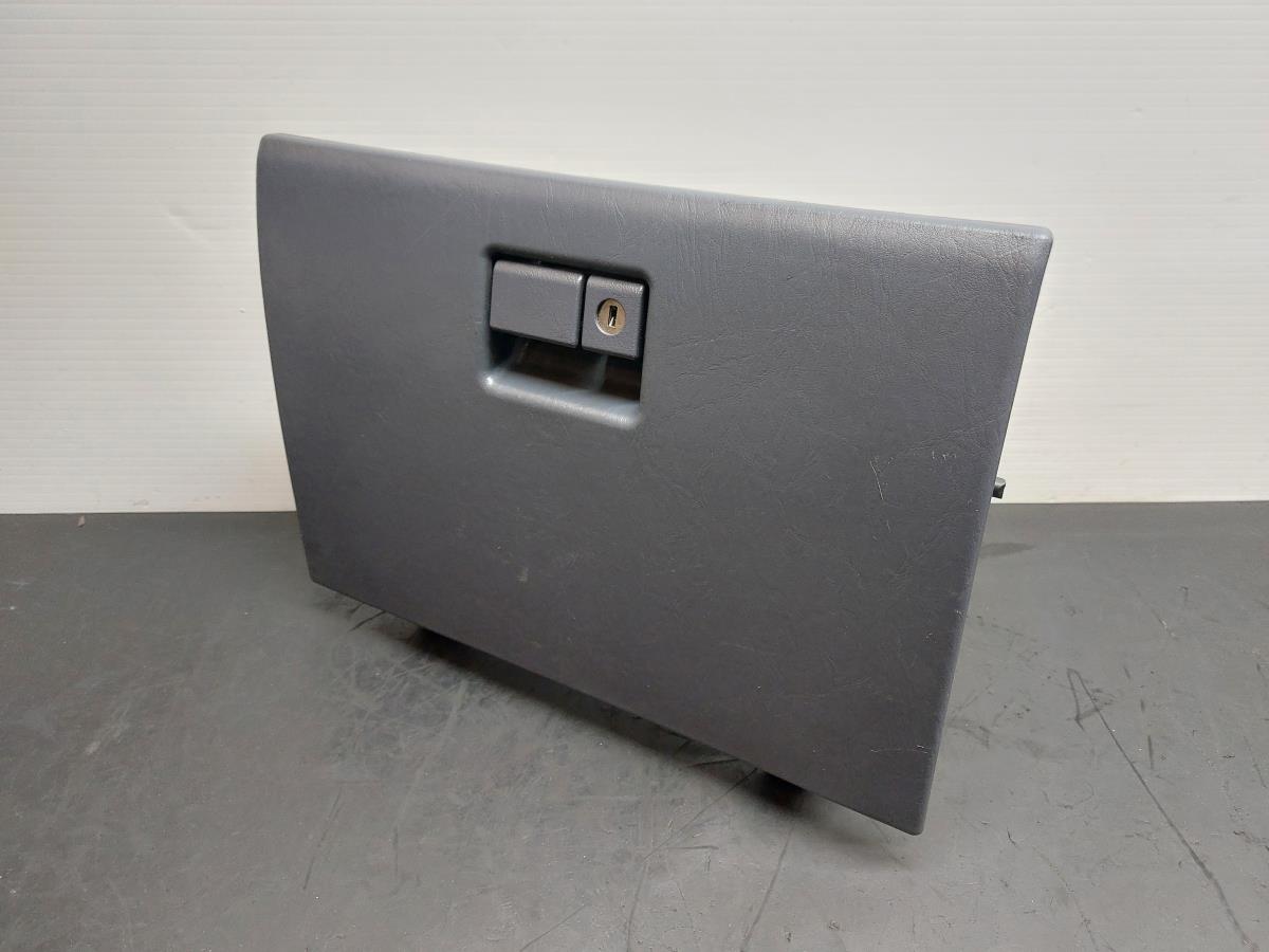 Porta luvas TOYOTA Land Cruiser 90 (_J9_)
