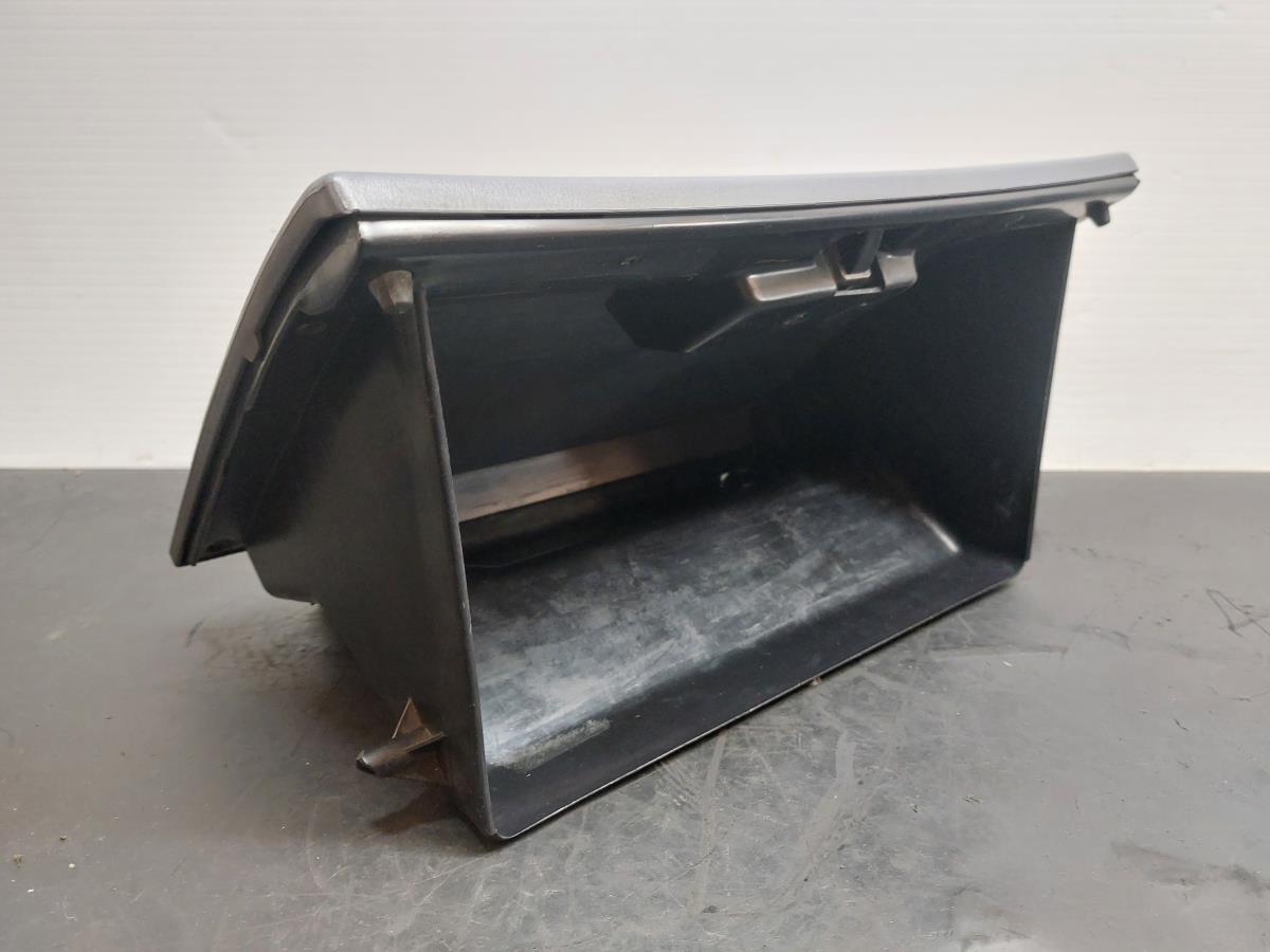 Porta luvas TOYOTA Land Cruiser 90 (_J9_) Imagem-3