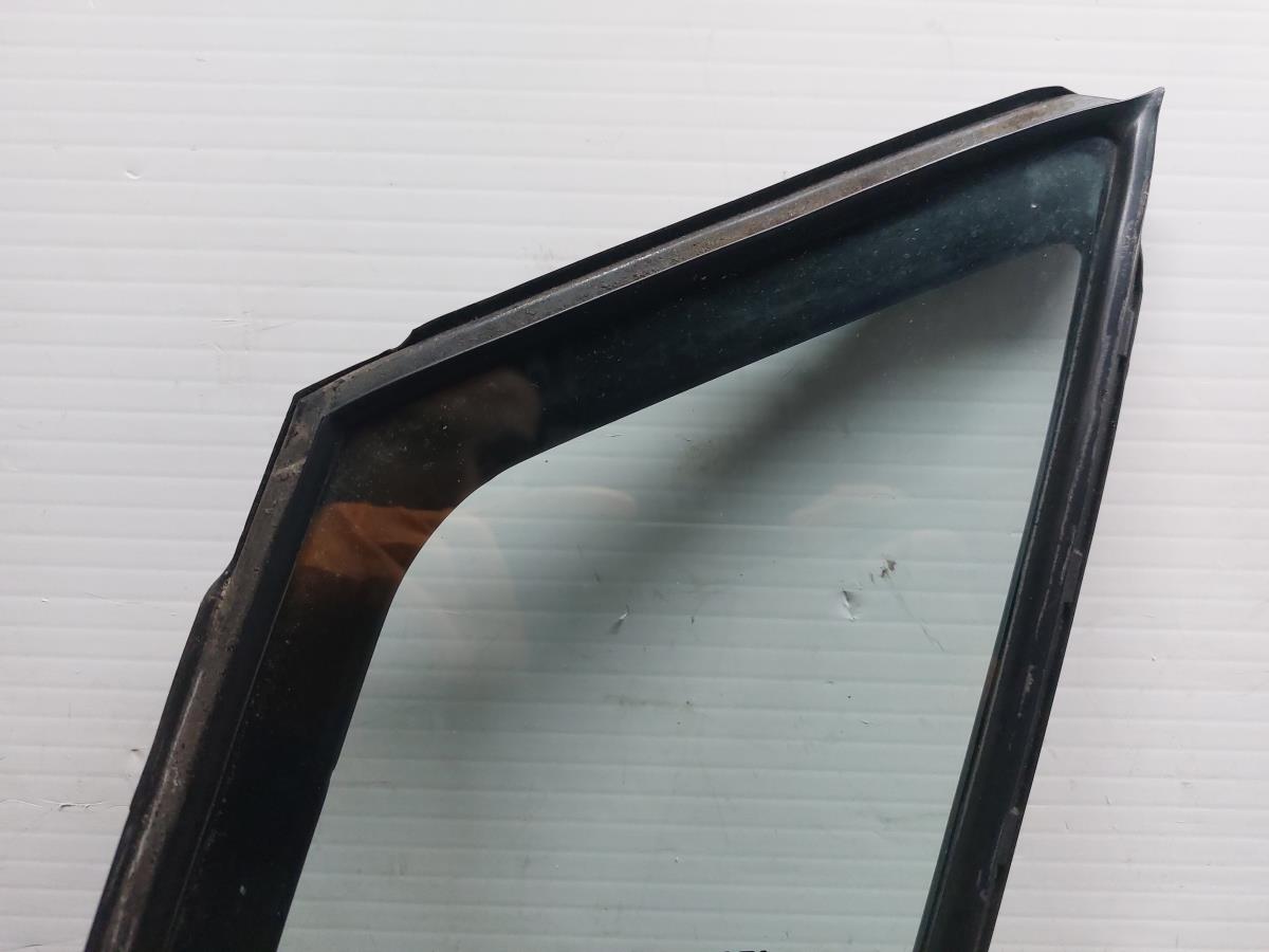 Vitre triangulaire avant gauche TOYOTA Avensis Sedan (_T27_) Imagem-2