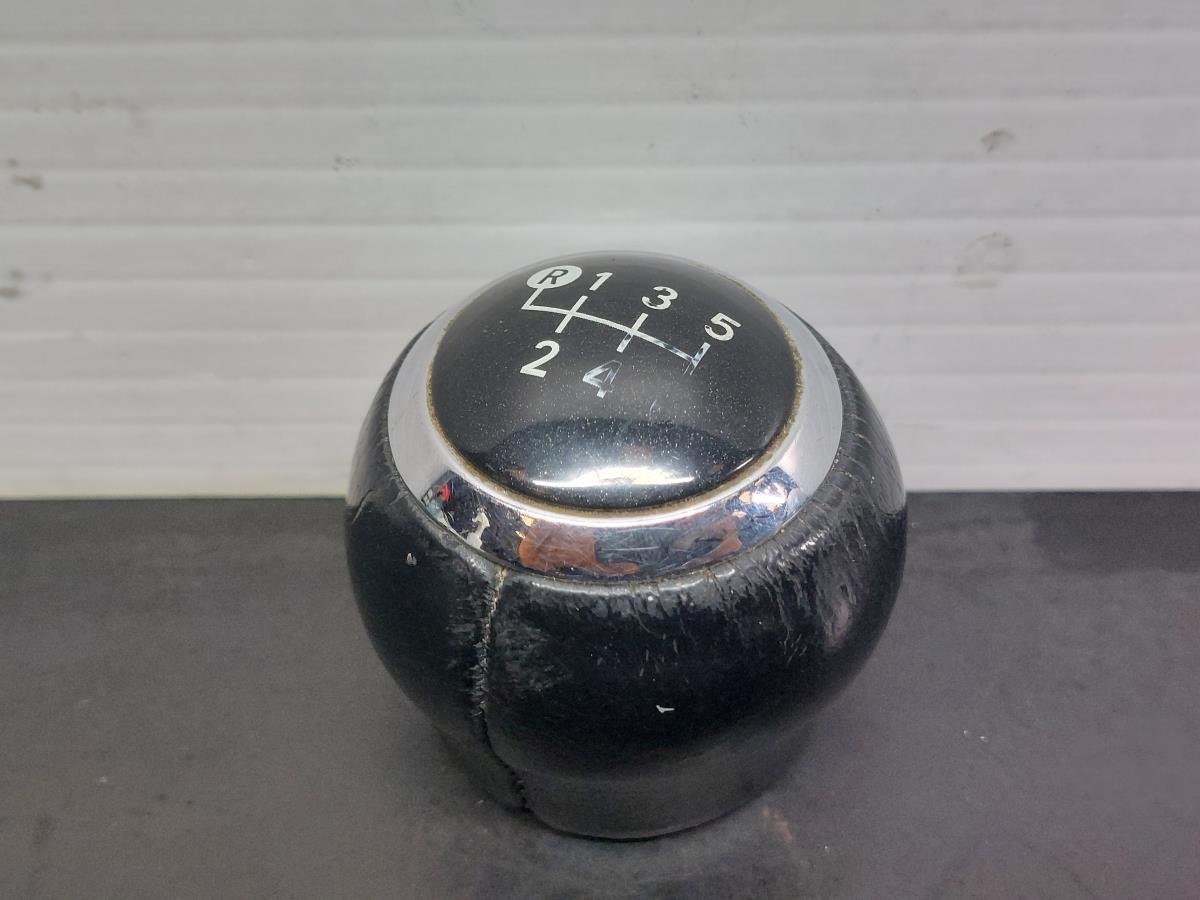 Moca / fole de mudanças TOYOTA Avensis Sedan (_T27_)