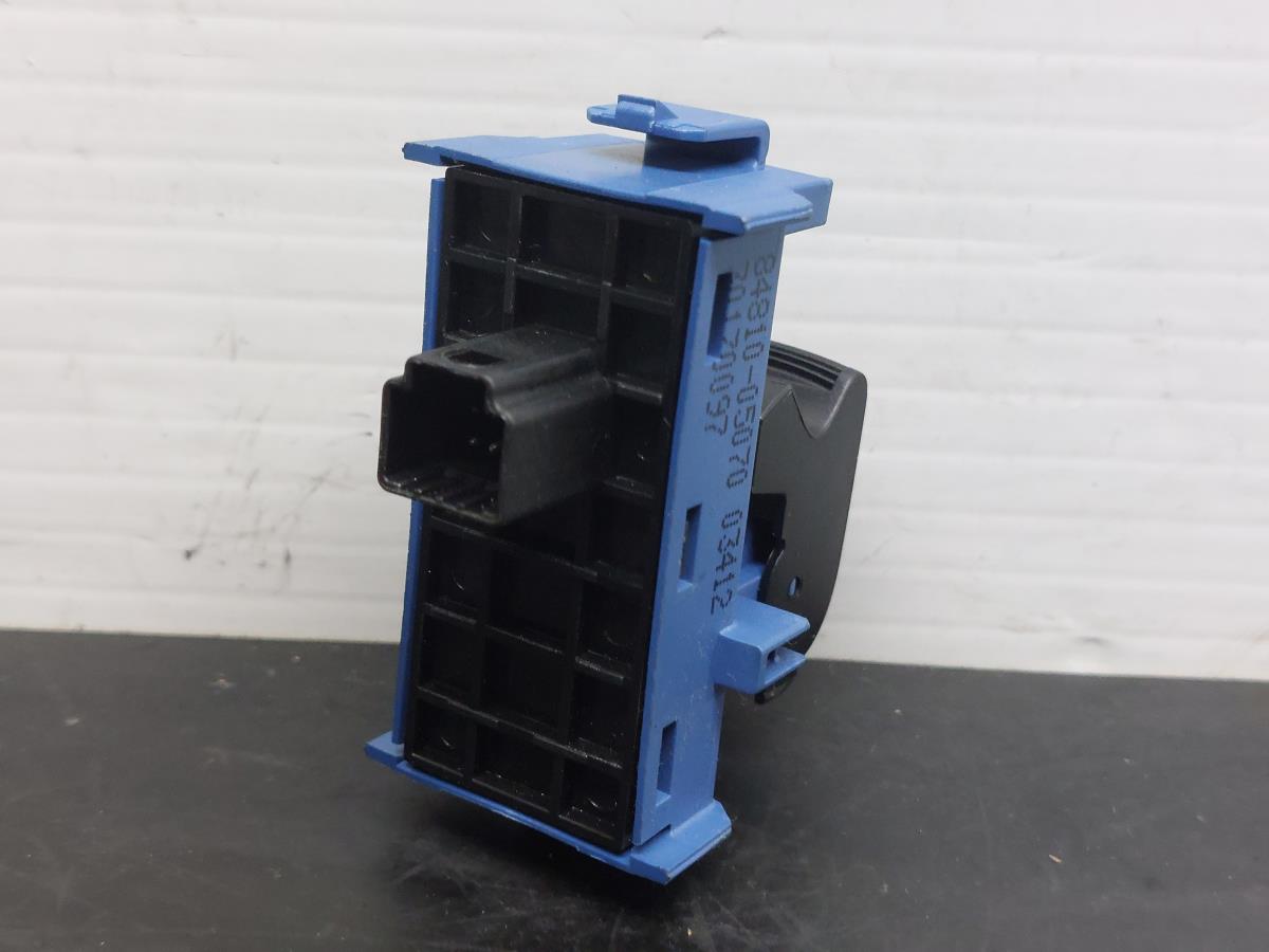 Right Front window control TOYOTA Avensis Sedan (_T27_) Imagem-1