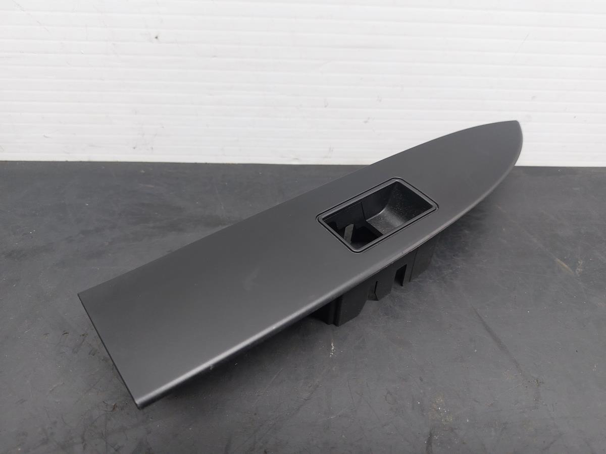 Left rear door trim TOYOTA Avensis Sedan (_T27_)