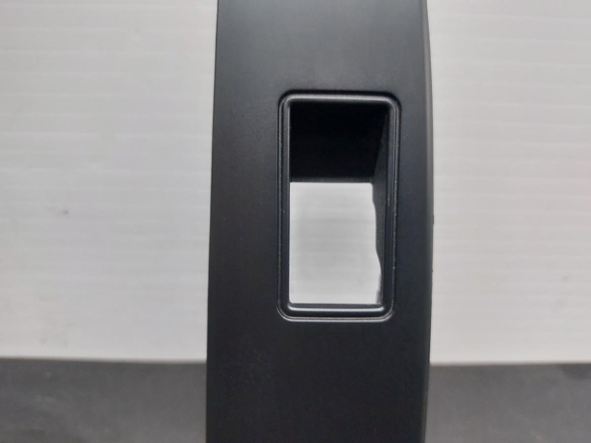 Left rear door trim TOYOTA Avensis Sedan (_T27_) Imagem-2