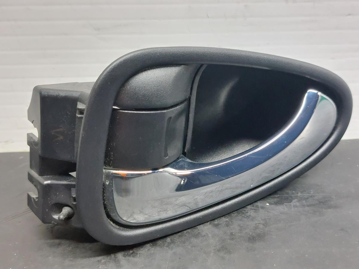 Rear Left interior door handle TOYOTA Avensis Sedan (_T27_)