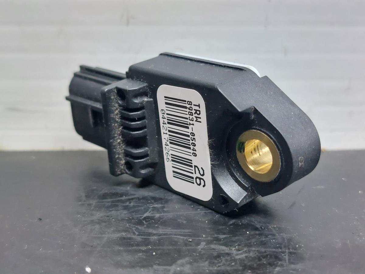 Right front airbag sensor TOYOTA Avensis Sedan (_T27_)