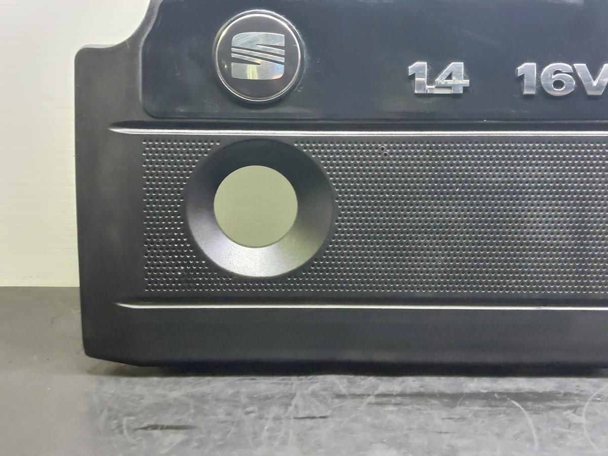 Cobertura do motor / blindagem superior do motor SEAT Ibiza III (6L1) Imagem-1