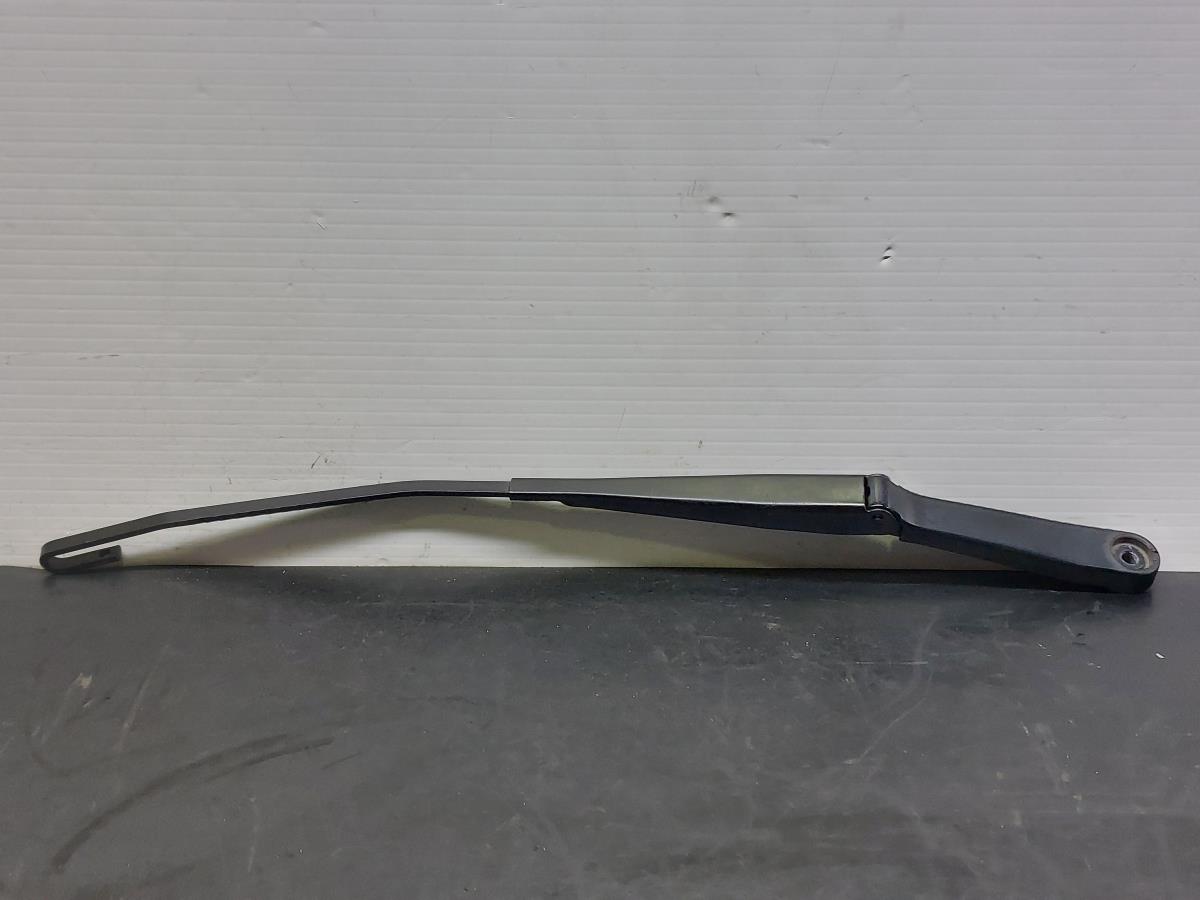Brazo de limpiaparabrisas delantero derecho SEAT Ibiza III (6L1)