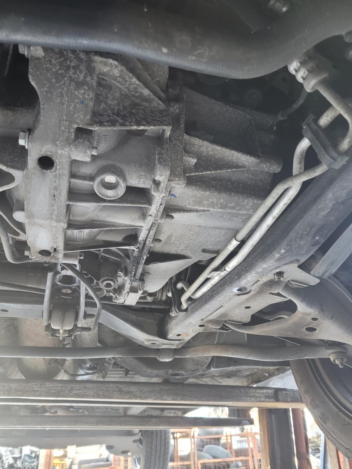 Caixa de velocidades manual DACIA Sandero II (5S_) Imagem-1