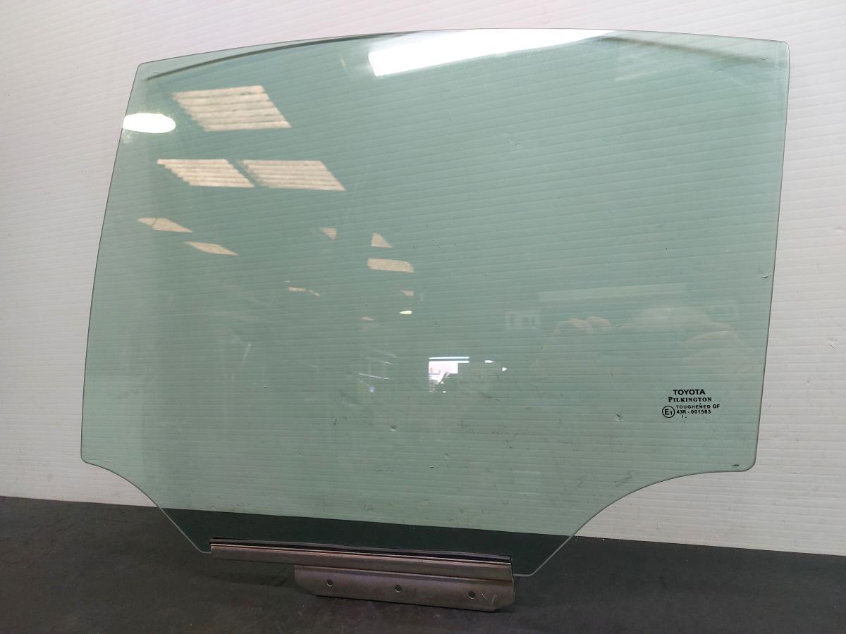 Vetro porta posteriore sinistra TOYOTA Avensis Sedan (_T27_)