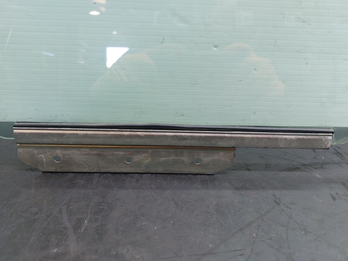 Right rear door glass TOYOTA Avensis Sedan (_T27_) Imagem-2