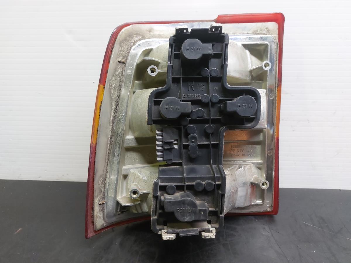 Feu Arrière Droit Pour Opel Vectra A (J89) 1.6 I (1988-1995) - Occasion, état Fonctionnel