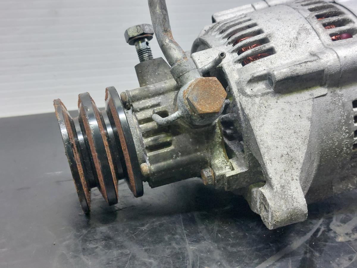 Alternador TOYOTA HiAce IV (LXH1_, RZH1_, LH1_) Imagem-8