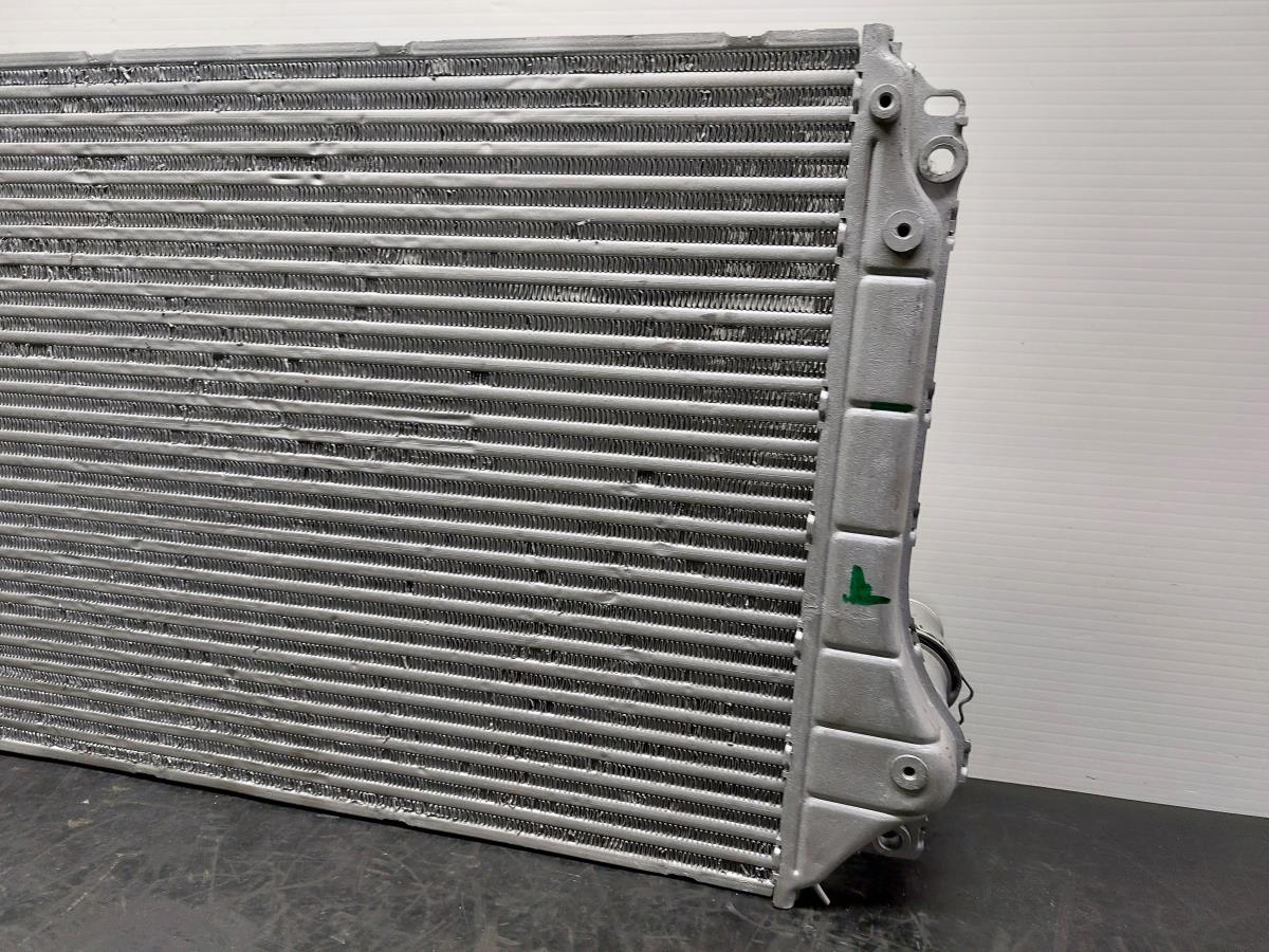 Radiador do intercooler TOYOTA Corolla Verso (ZER_, ZZE12_, R1_) Imagem-8