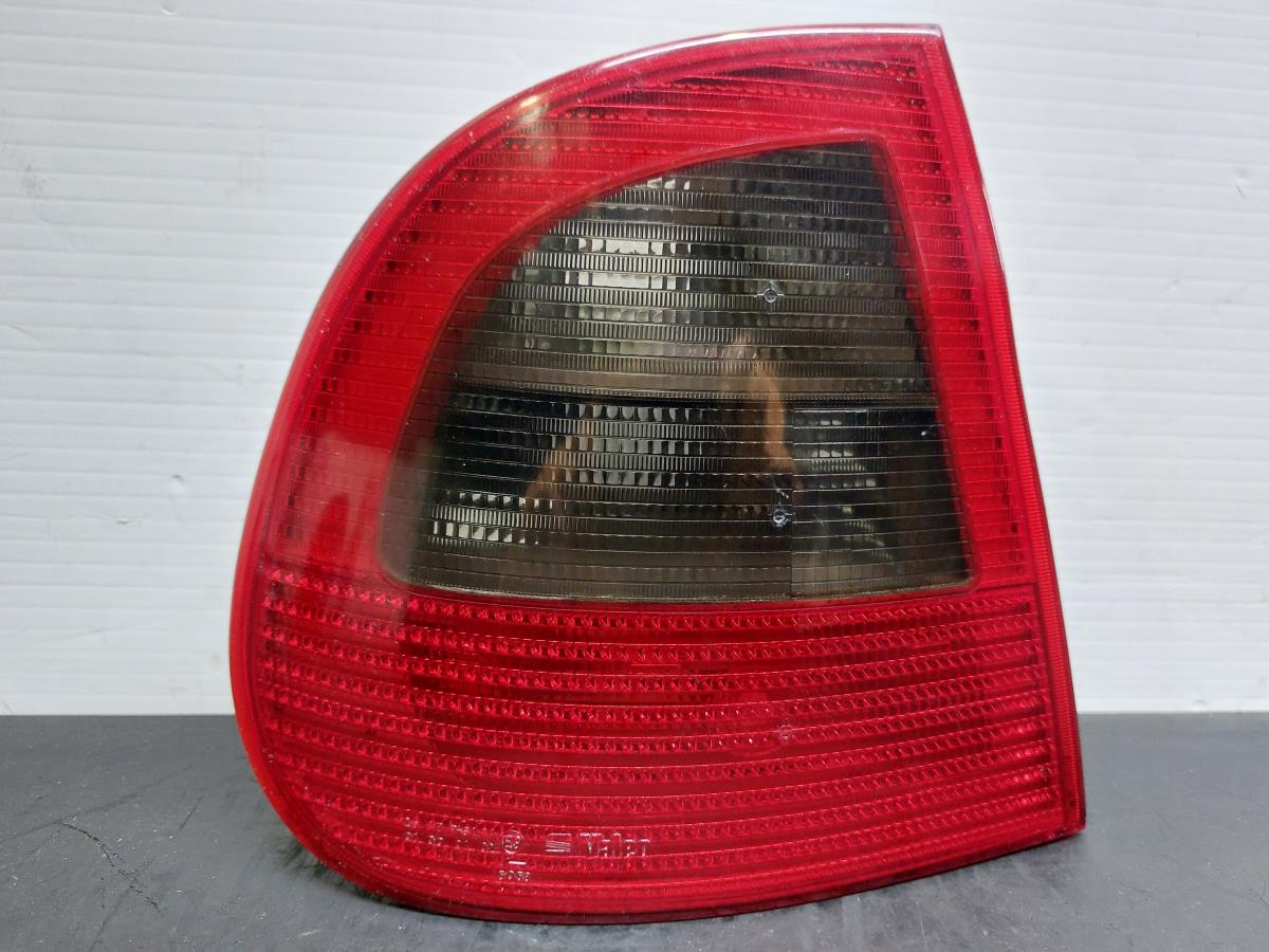 Feu arrière Gauche SEAT Cordoba (6K1, 6K2)