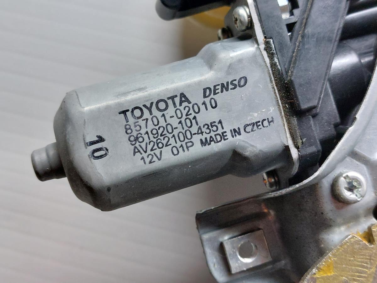 Alzavetro anteriore destro TOYOTA Avensis Sedan (_T27_) Imagem-3