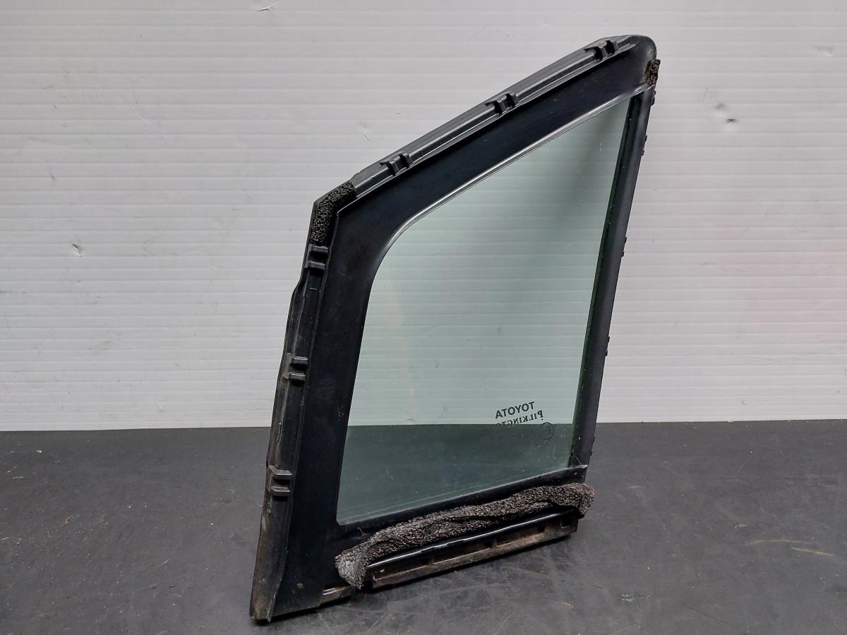 Vetro triangolare porta anteriore destro TOYOTA Avensis Sedan (_T27_) Imagem-1