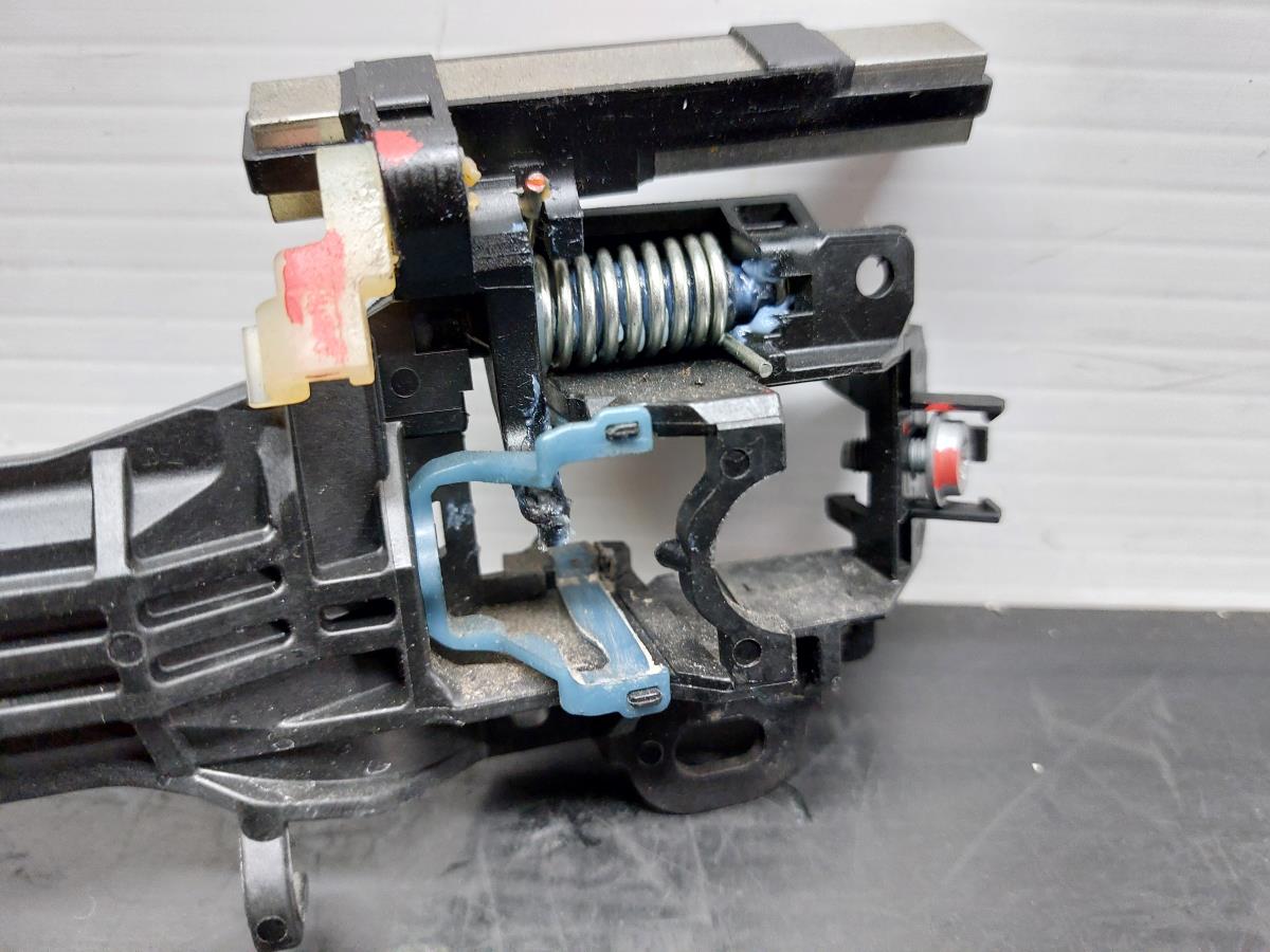 Supporto maniglia porta anteriore destra TOYOTA Avensis Sedan (_T27_) Imagem-2