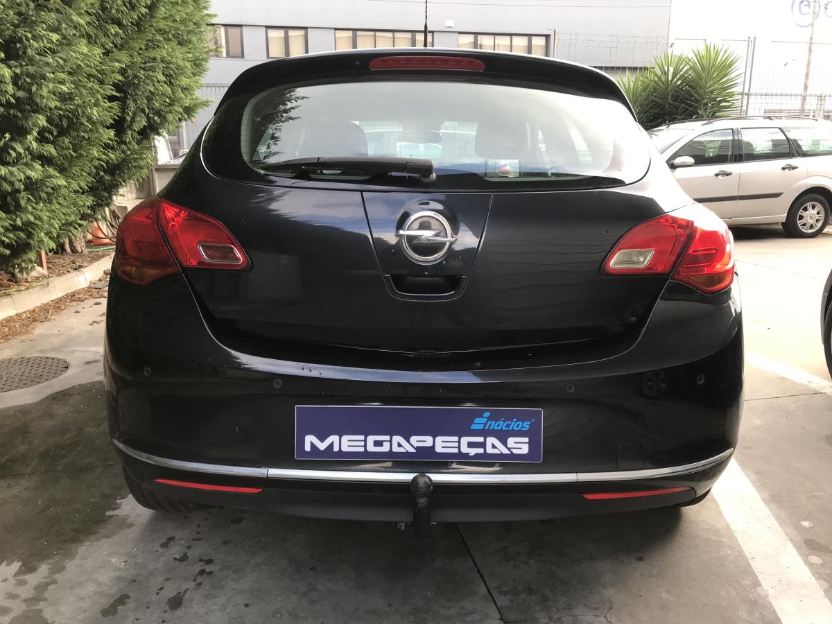 Portellone bagagliaio OPEL Astra J | 2009 - 2016
