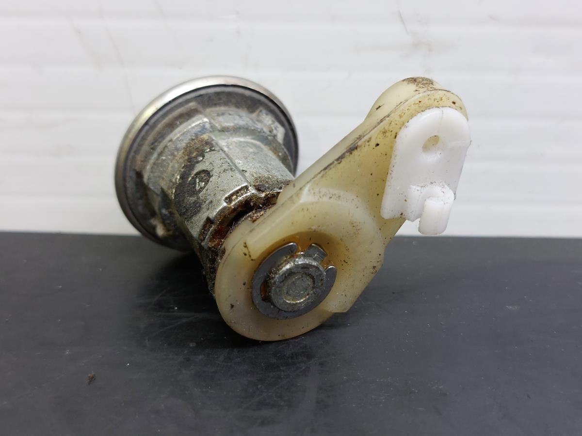 Canhão de porta DACIA Sandero II (5S_) Imagem-1