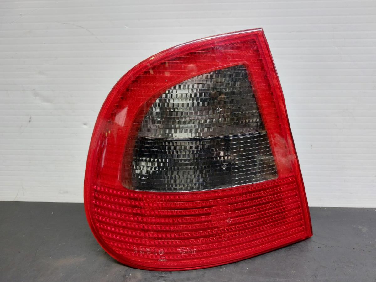 Feu arrière Gauche SEAT Cordoba (6K1, 6K2)