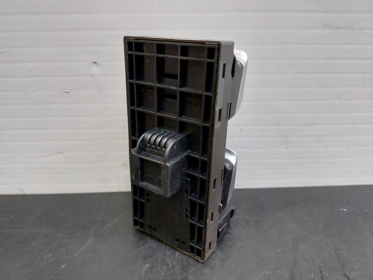 Mando / interruptor elevalunas delantero izquierdo AUDI A4 Avant (8K5, B8) Imagem-5