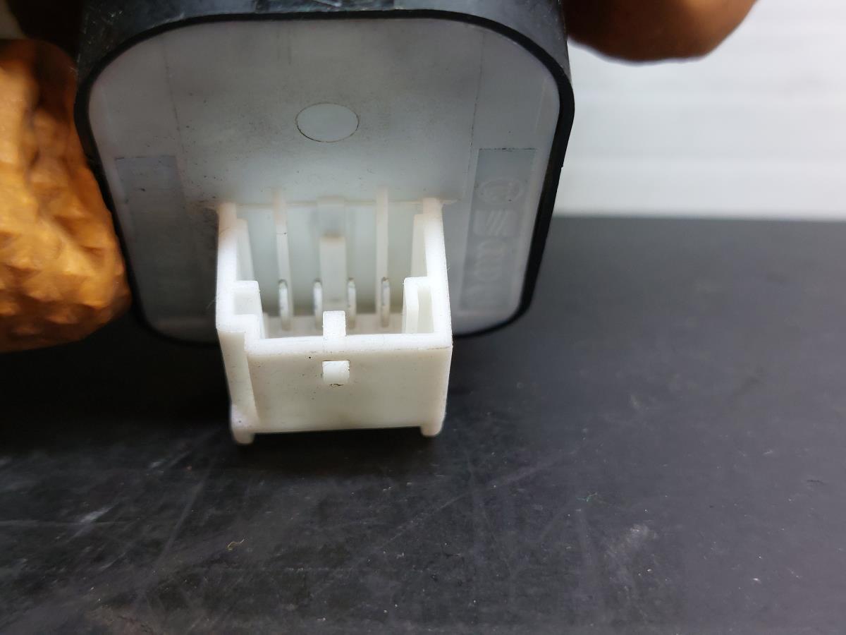 Commande des rétroviseurs AUDI A4 Avant (8K5, B8) Imagem-3