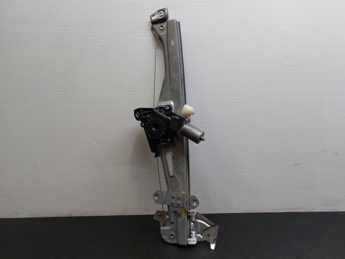 Elevador vidros frente esquerdo SUZUKI SX4 S-Cross (JY)