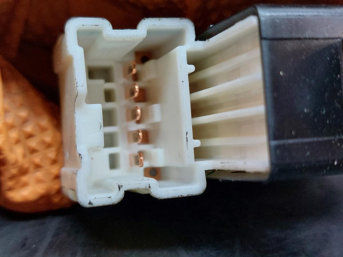 Mando / interruptor elevalunas delantero derecho SUZUKI SX4 S-Cross (JY) Imagem-2