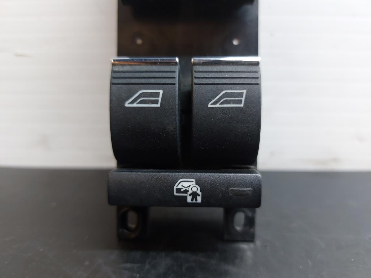 Interruttore Alzacristallo Elettrico Anteriore Sinistro Per Ford Focus C-Max E Focus II (2003-2012), 14 Poli, Ricambio 3M5T14A132AG