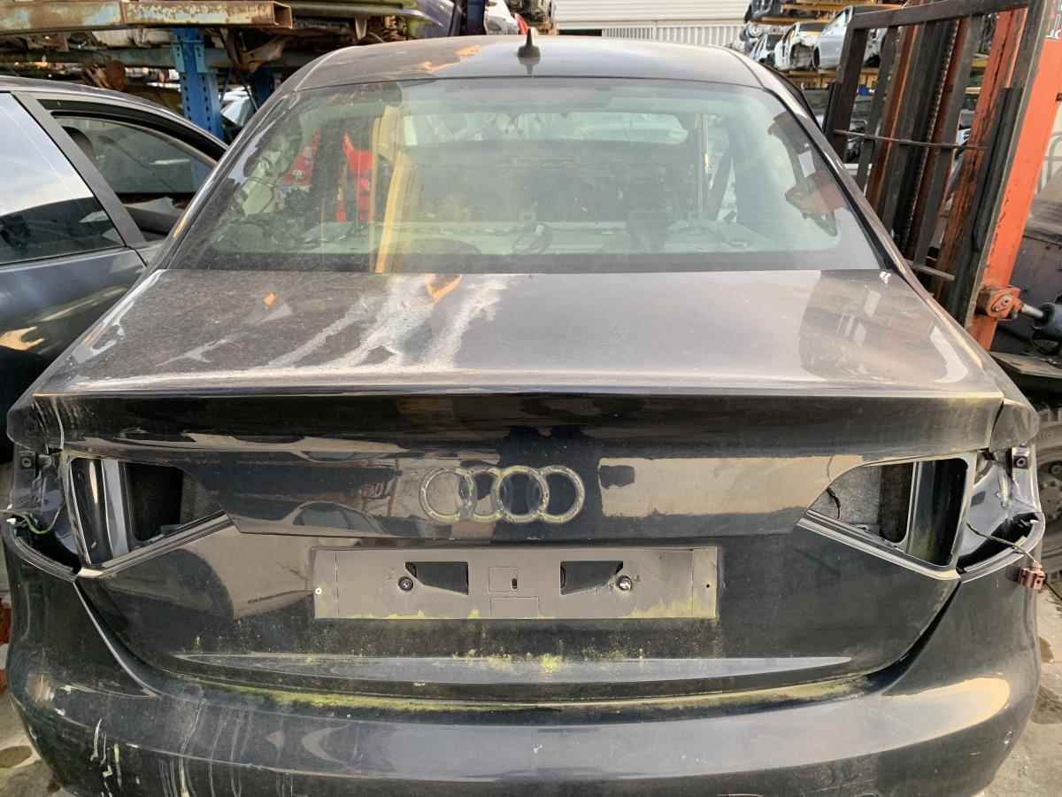 Porta / tampa da mala AUDI A4 (8K2, B8)