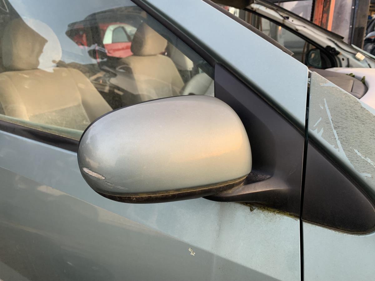 Retrovisor / espelho direito NISSAN Almera Tino (V10)