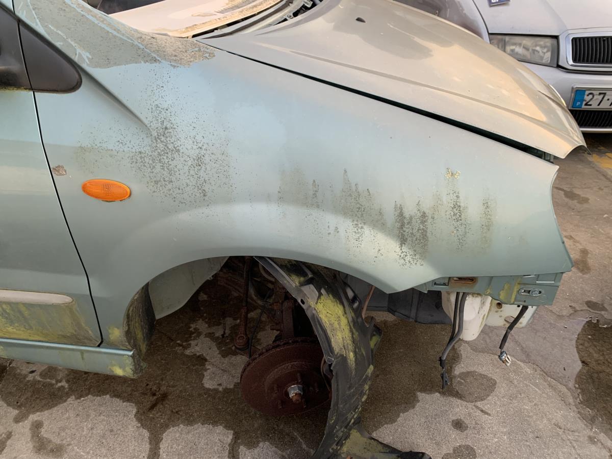 Guarda-lamas direito NISSAN Almera Tino (V10)