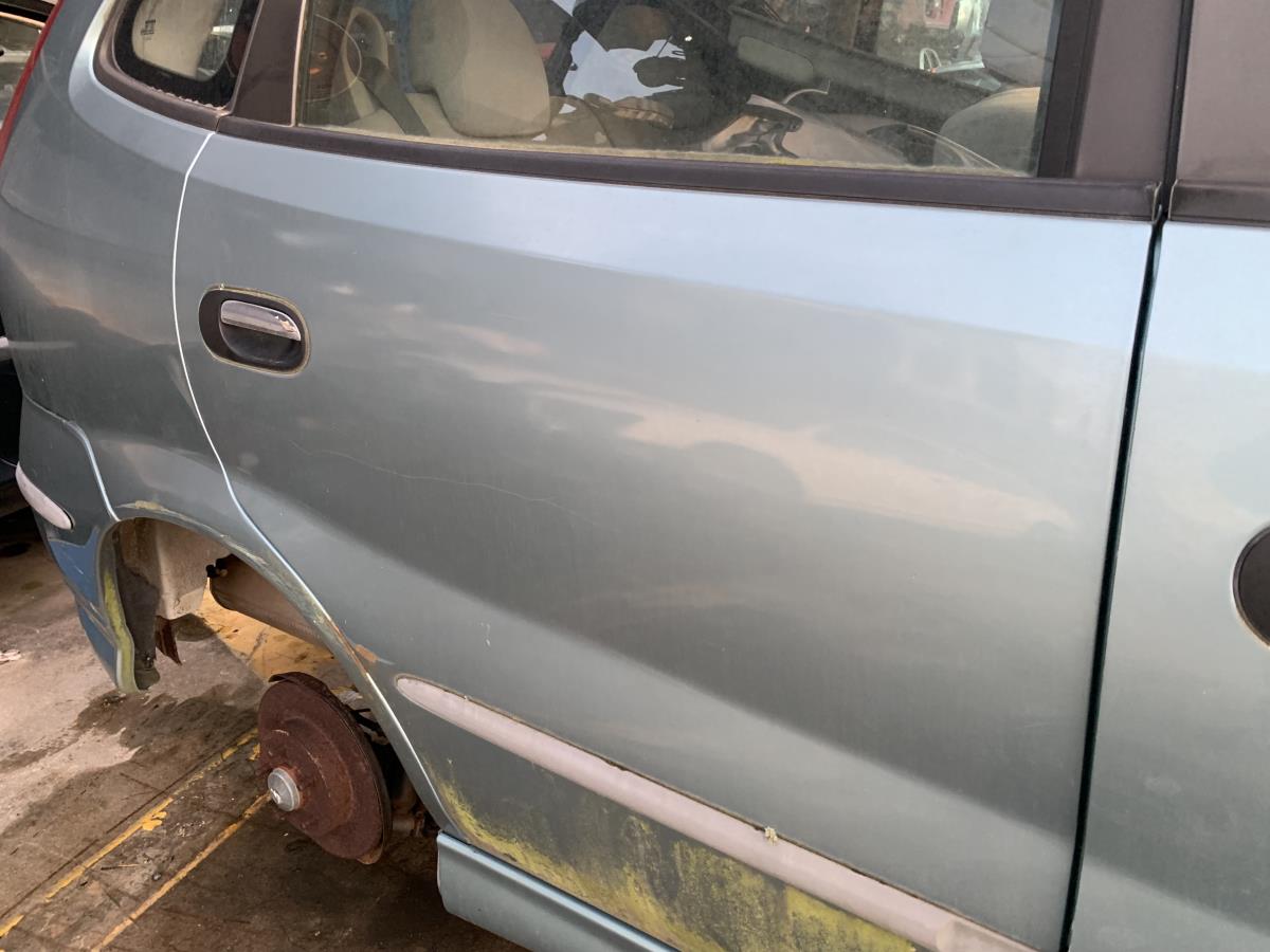 Porta trás direita NISSAN Almera Tino (V10) Imagem-1