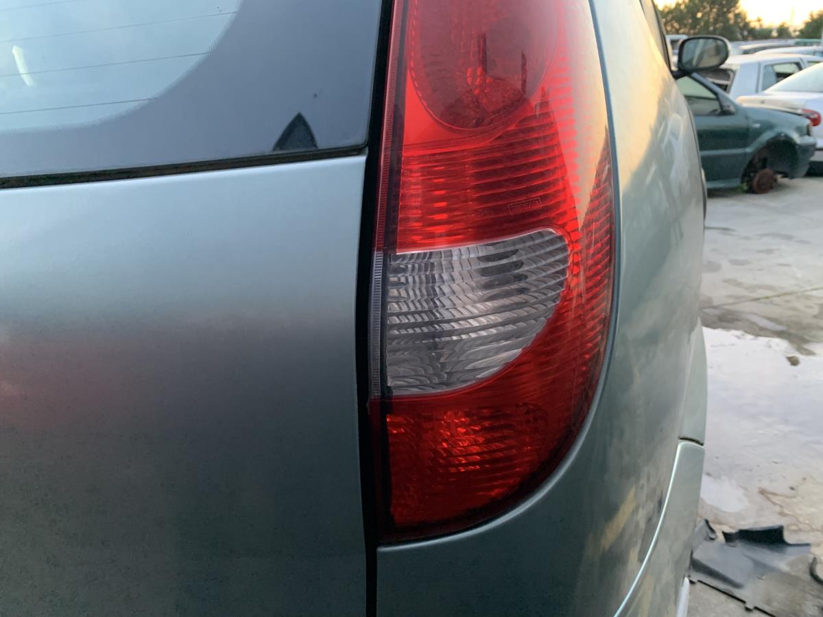 Fanale Destro NISSAN Almera Tino (V10) Imagem-1