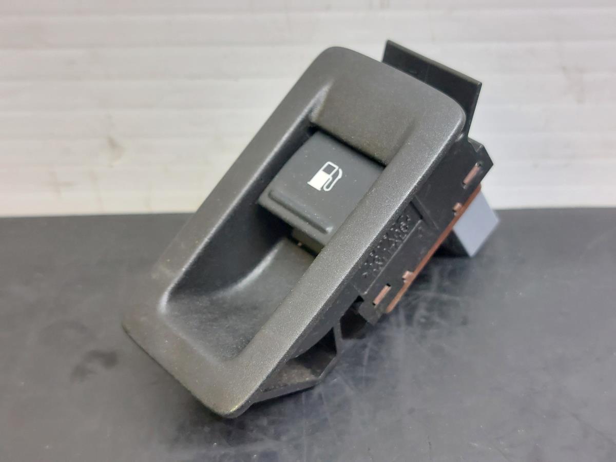 Botão / interruptor tampão de combustível VOLKSWAGEN Touran (1T)