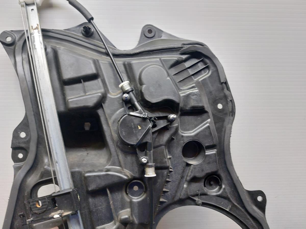 Alzavetro posteriore destro MAZDA 3 (BL) Imagem-11