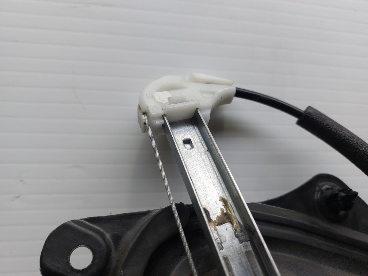 Alzavetro posteriore destro MAZDA 3 (BL) Imagem-16