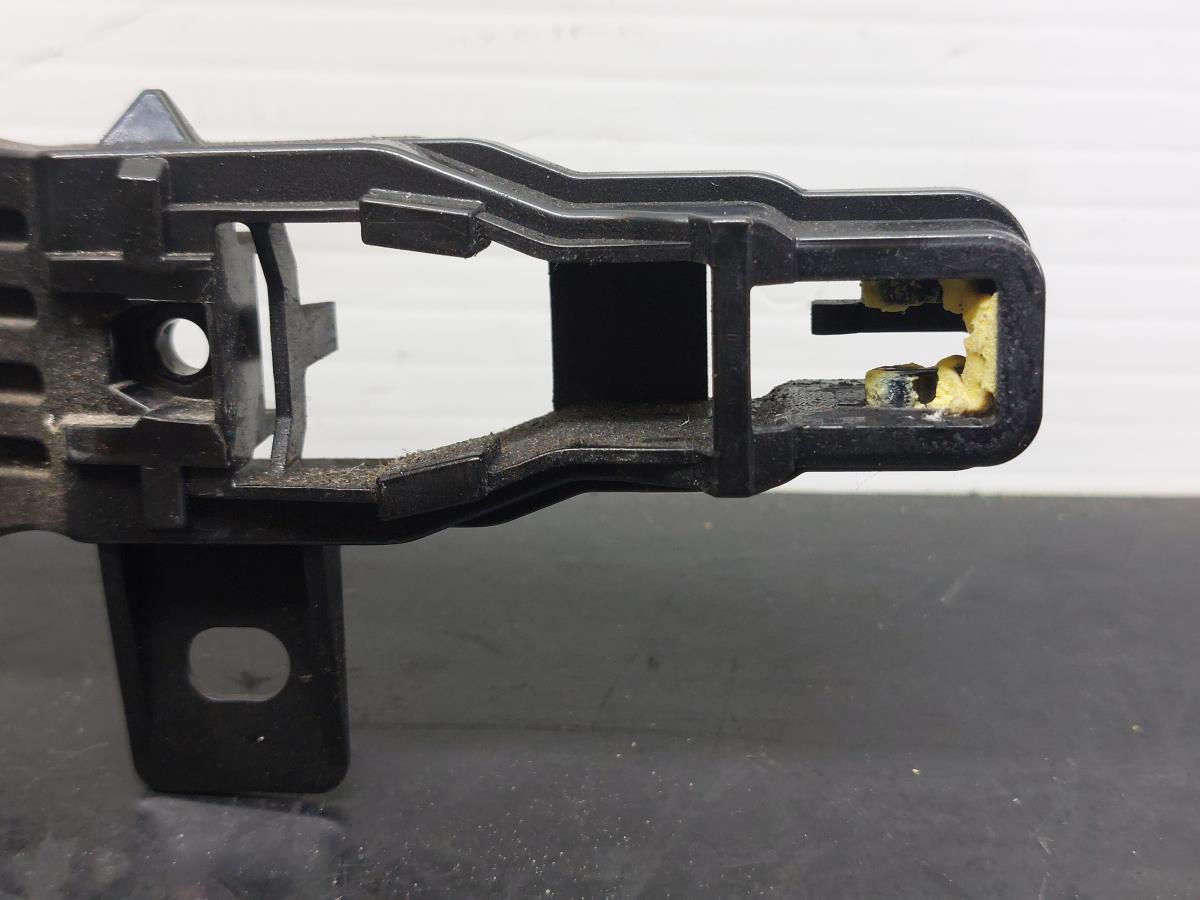 Supporto maniglia porta posteriore destra MAZDA 3 (BL) Imagem-1