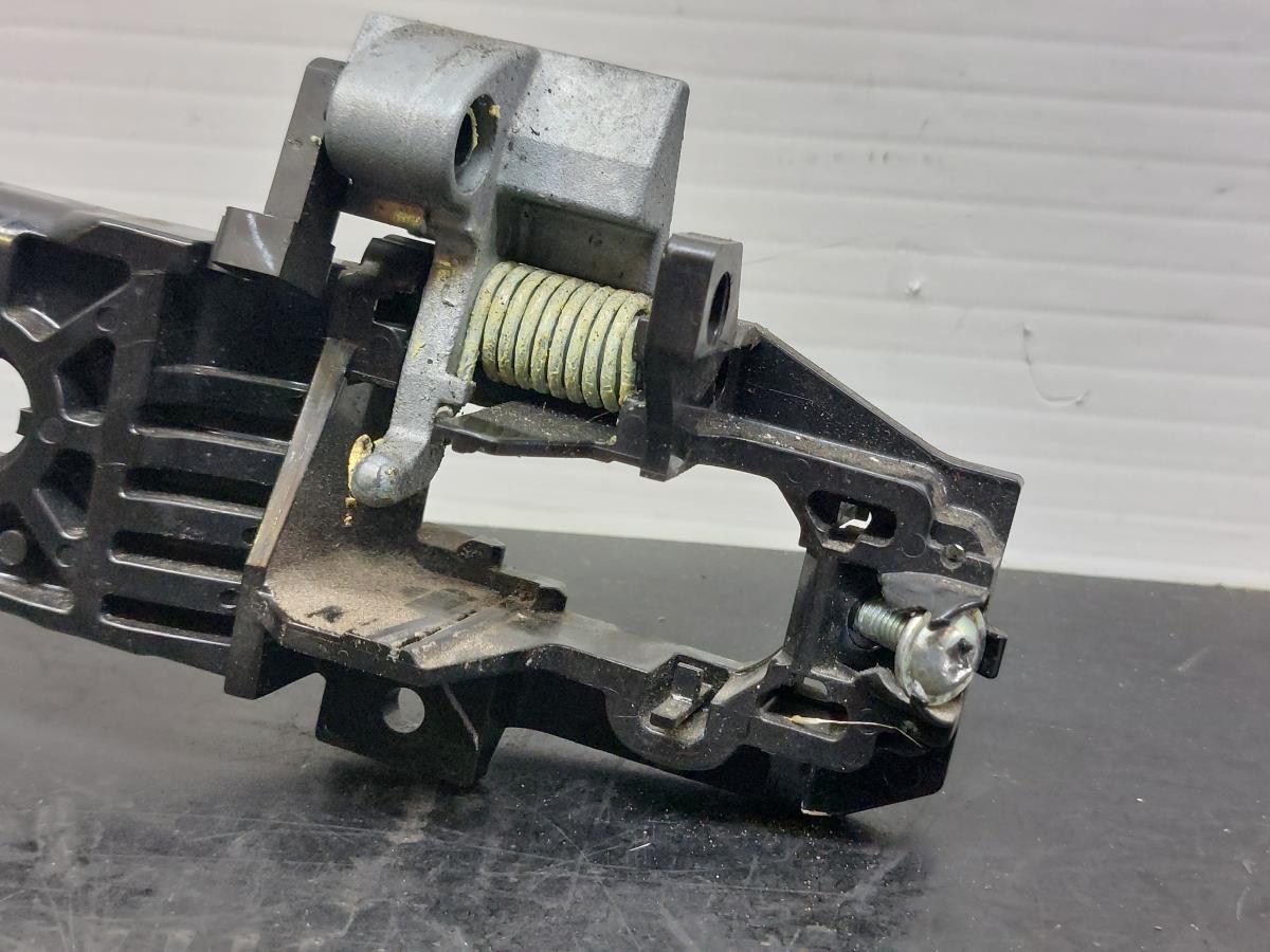 Supporto maniglia porta posteriore destra MAZDA 3 (BL) Imagem-4