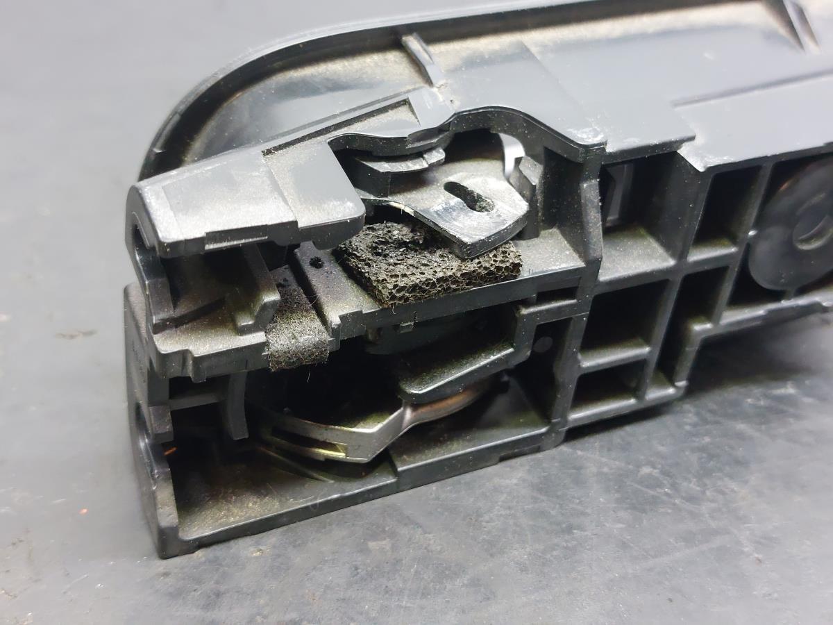 Maniglia interna porta posteriore destra MAZDA 3 (BL) Imagem-5