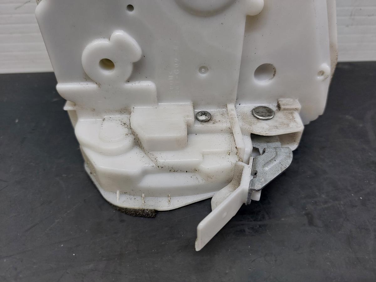 Fechadura / fecho porta trás direito MAZDA 3 (BL) Imagem-1
