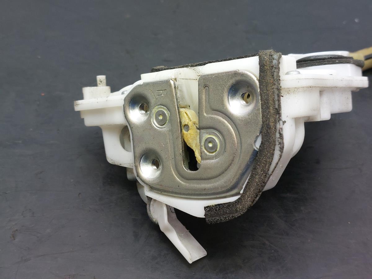 Fechadura / fecho porta trás direito MAZDA 3 (BL) Imagem-5