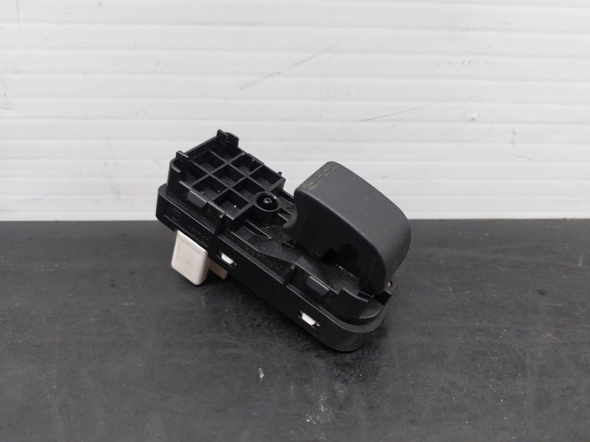 Comando / interruttore alzacristallo anteriore destro MAZDA 3 (BL) Imagem-1
