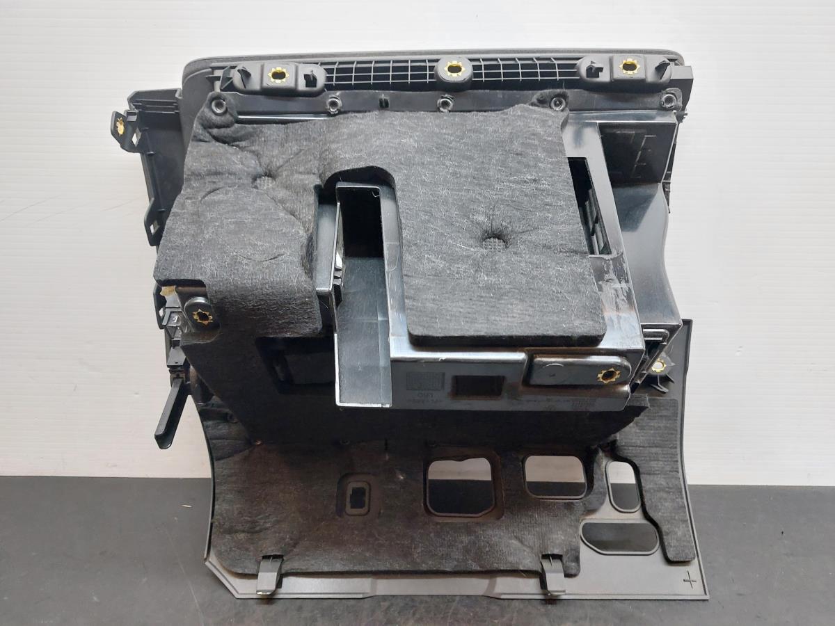 Vano portaoggetti AUDI A3 Sportback (8VA, 8VF) Imagem-6