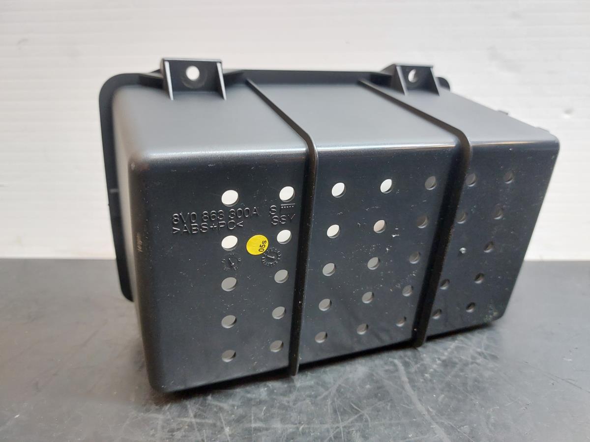 Vano portaoggetti AUDI A3 Sportback (8VA, 8VF) Imagem-3