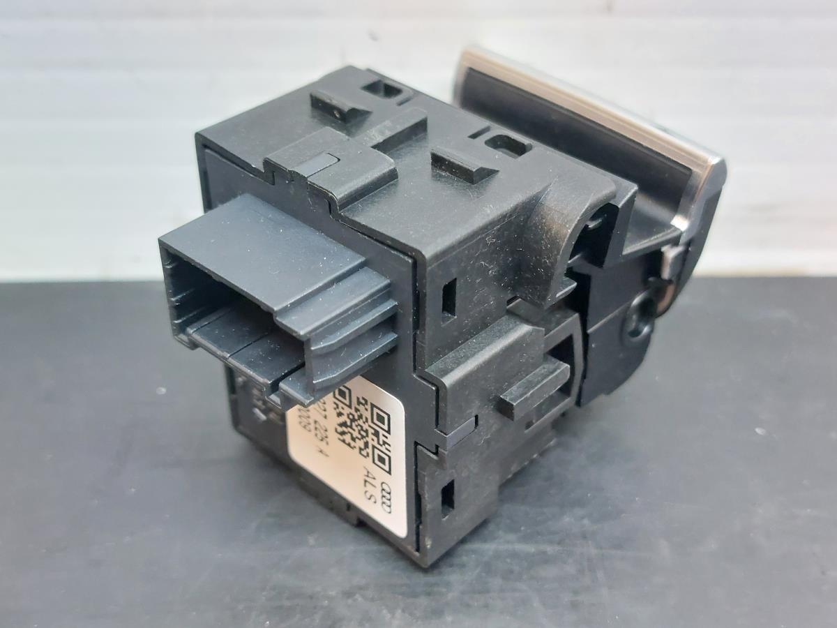 Freno de mano / estacionamento  AUDI A3 Sportback (8VA, 8VF) Imagem-1