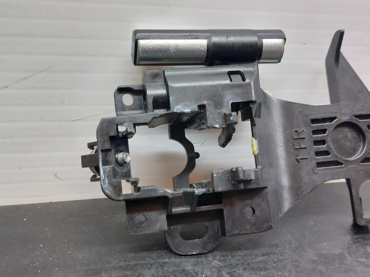 Supporto maniglia porta anteriore destra TOYOTA Yaris (_P13_) Imagem-3